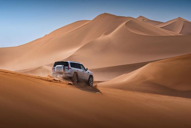 野+露营”全能王！猛士M817Max+版上市ag真人平台第一游戏3699万拿下“通勤+越(图3)