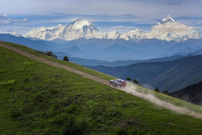 野+露营”全能王！猛士M817Max+版上市ag真人平台第一游戏3699万拿下“通勤+越(图8)