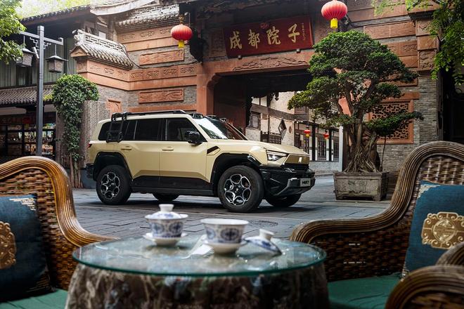 野+露营”全能王！猛士M817Max+版上市ag真人平台第一游戏3699万拿下“通勤+越(图14)