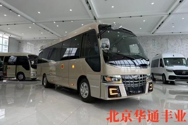 丰田考斯特8座现车价格AG真人丰田考斯特旅居车(图2)