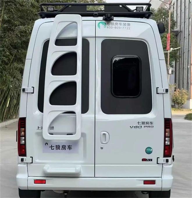 板！蓝牌C照开着走满配生活不打折AG真人试玩平台20万级房车天花(图4)