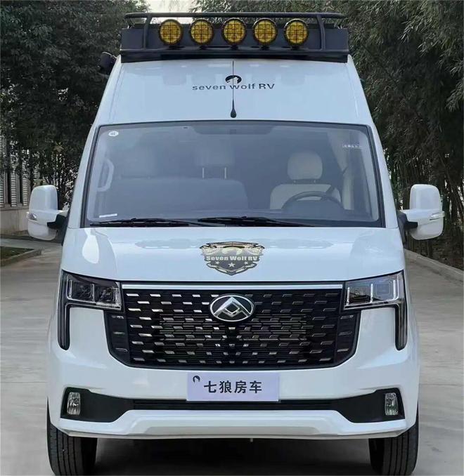 板！蓝牌C照开着走满配生活不打折AG真人试玩平台20万级房车天花(图5)